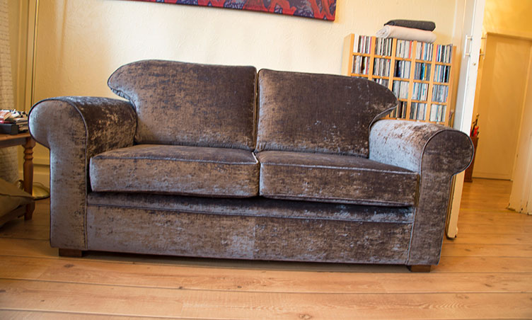 Oakland Sofa: Classic Sofa Design.